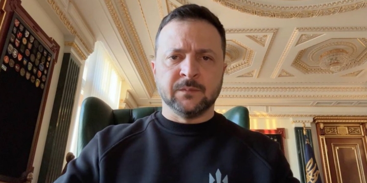 Про необхідність посилення ППО для Харківщини, Сумщини, південних регіонів і вдячність миколаївським артилеристам – звернення Зеленського (ВІДЕО)