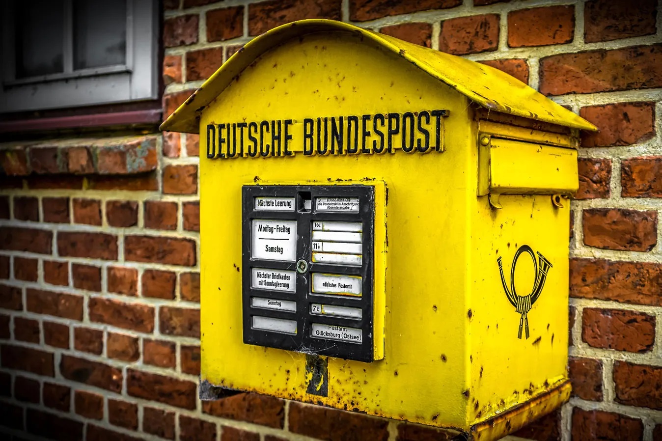 У Німеччині перестануть возити пошту літаками