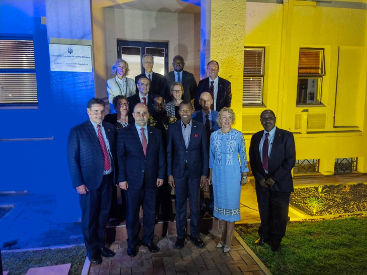 Україна відкрила 16-е посольство в Африці (ФОТО) 1