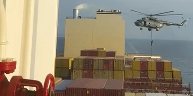 Іран заявив про захоплення судна, “пов’язаного з Ізраїлем”