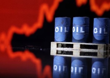 Ціни на нафту впали після нападу Ірану. Чому
