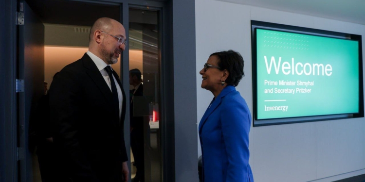 Шмигаль поїхав до США – за інвестиціями