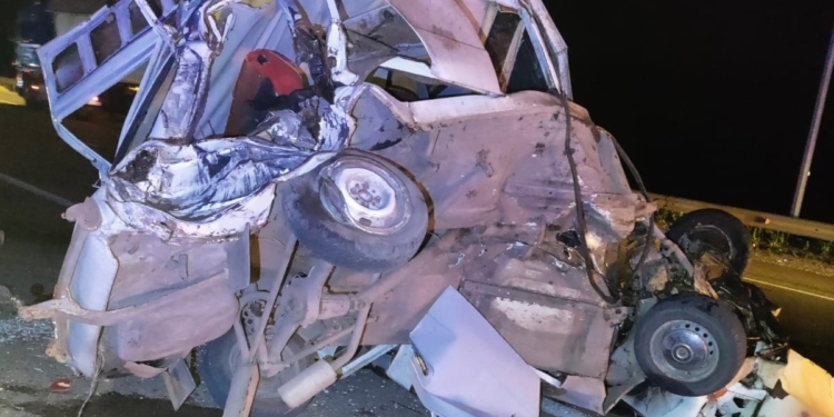 На Миколаївщині у вечірньому ДТП загинув водій легковика (ФОТО)