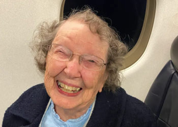 Люди стільки не живуть? В США 101-річну жінку система авіакомпанії сприймає за 1-річну