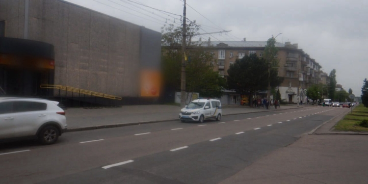 У Миколаєві поліцейські карного розшуку затримали молодика, щойно той скоїв пограбування