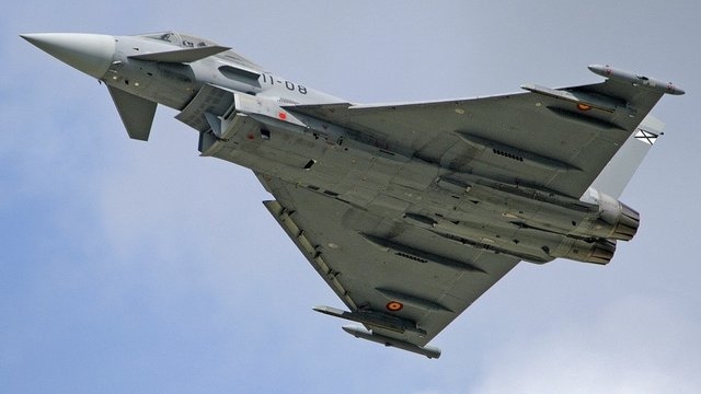 Повітряний простір Польщі захищатимуть британські Typhoon