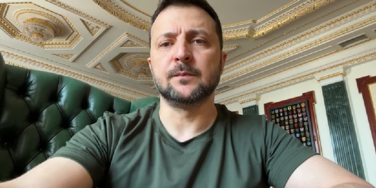 «У червні може початися шлях до справедливого миру» – Зеленський сподівається на саміт миру в Швейцарії та називає воїнів, які найбільше відзначились (ВІДЕО)