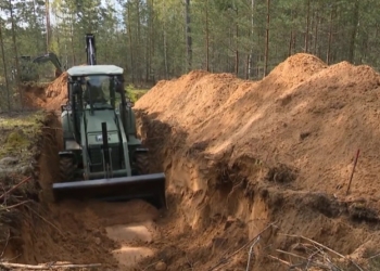 «Зуби дракона» та протитанкові рови: на сході Латвії почалось будівництво першої лінії оборонних рубежів