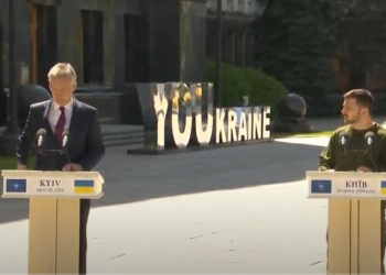 Генсек НАТО Столтенберг прибув з неоголошеним візитом і зустрівся з Зеленським. Говорили про 100 млрд євро (ВІДЕО)