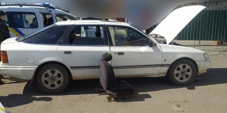 У Миколаєві патрульні виявили автомобіль з “перебитим” номером кузова (ФОТО)