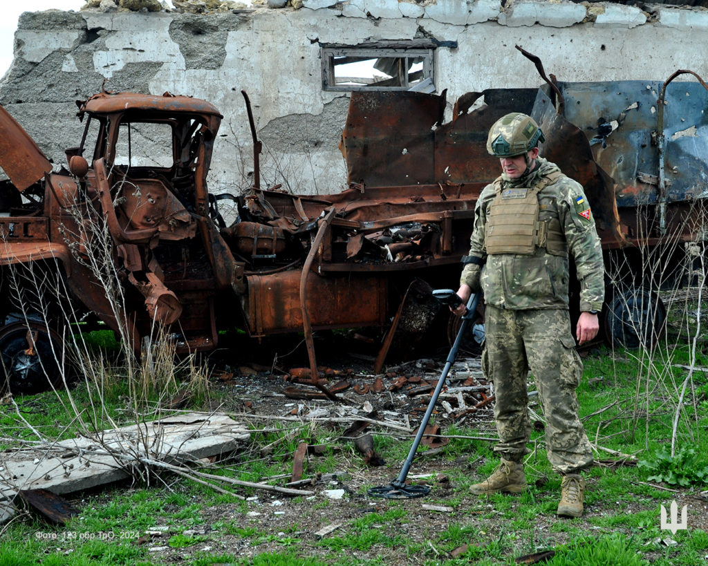 Миколаївські тероборонівці: група саперів «Виводок» знешкодила понад 8 тисяч російських боєприпасів (ФОТО) 20