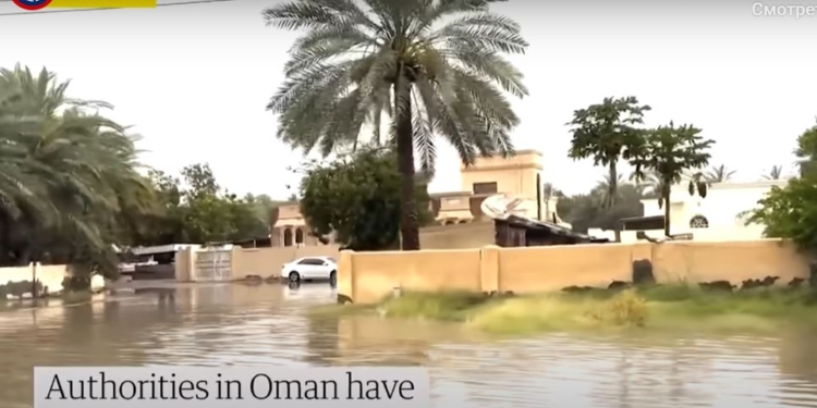 Місто в пустелі. Дубай затопило через зливи, найсильніші за 75 років (ВІДЕО)