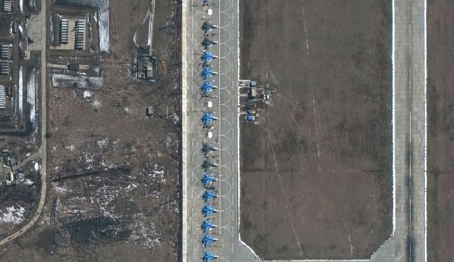 На аеродромі у Морозовську знищили мінімум 6 літаків, ще 20 пошкоджено (ФОТО, ВІДЕО)