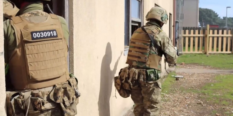 Наші воїни в Британії вчаться звільняти міста (ВІДЕО)