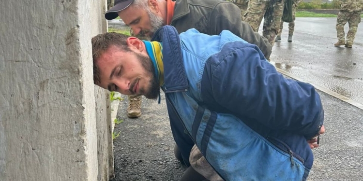 Нападників на поліцейських затримали в Одеській області – їм загрожує довічне ув’язнення (ФОТО, ВІДЕО)