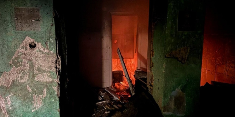 На Очаківщині ліквідували пожежу, спричинену ворожим обстрілом, є постраждалий (ФОТО)