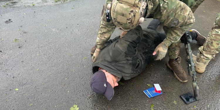 Нападників на поліцейських затримали в Одеській області – їм загрожує довічне ув’язнення (ФОТО, ВІДЕО)