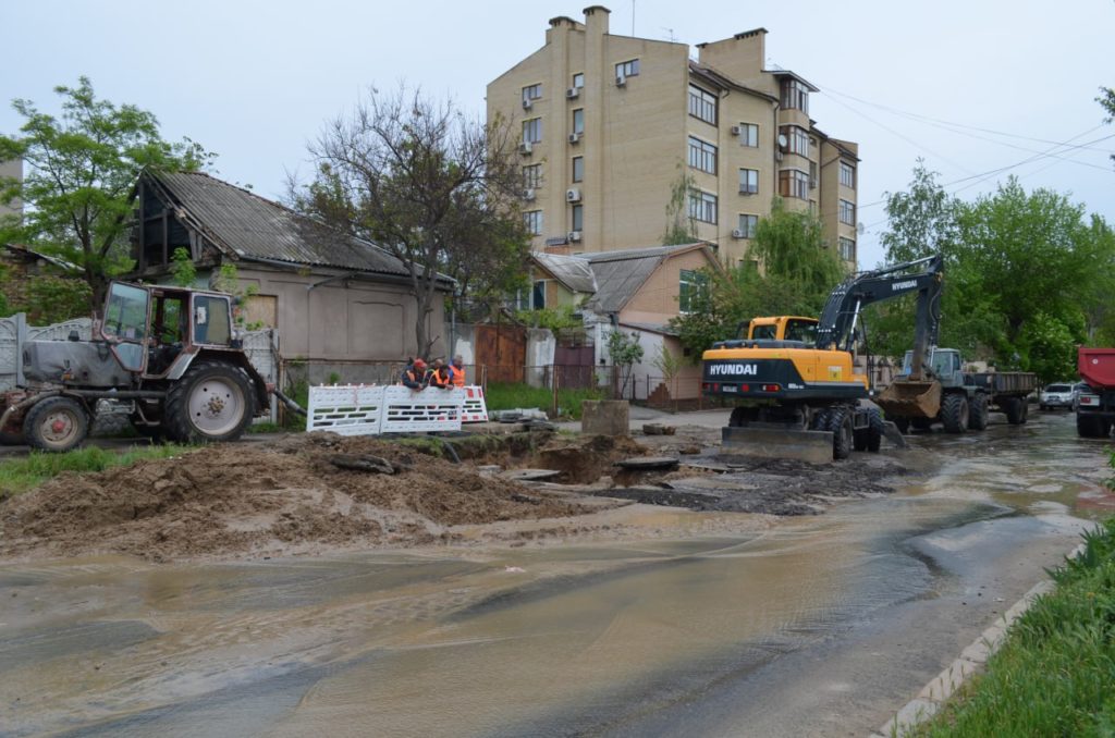 В Миколаєві другу добу центр міста без води, завтра теж не буде (ФОТО) 5