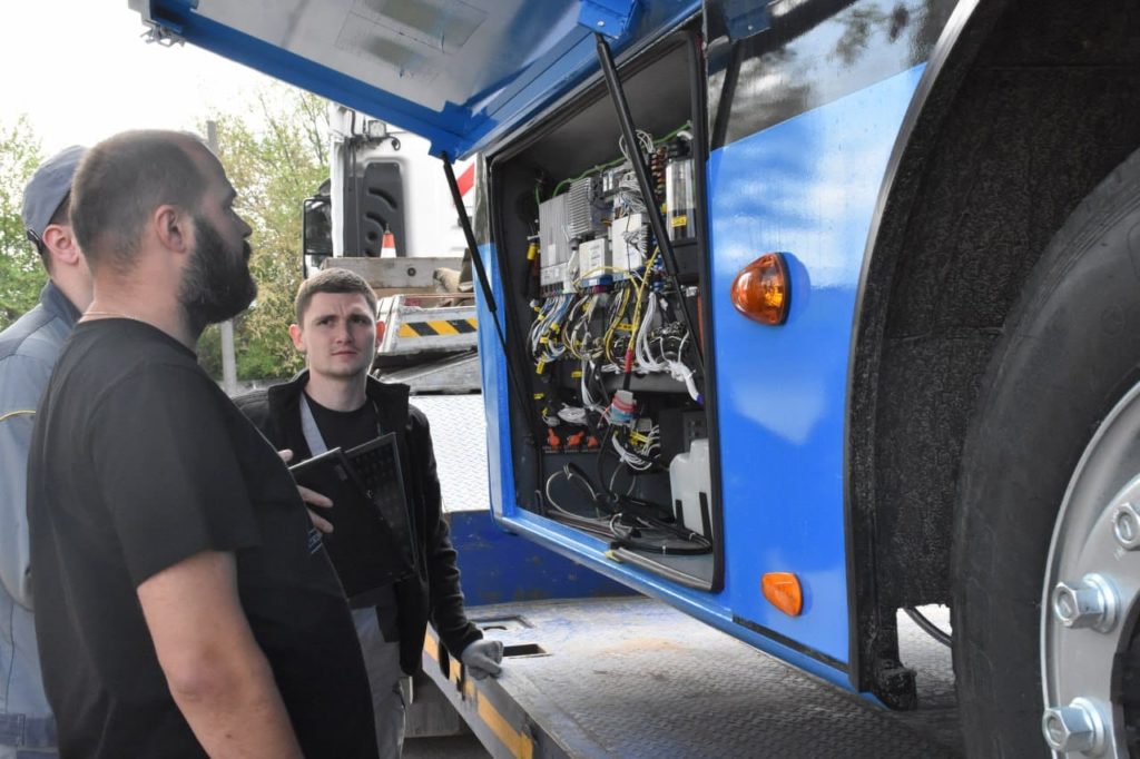 Миколаїв отримав ще два нових тролейбуси з автономним ходом до 20 км (ФОТО) 5