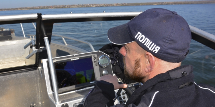 Майже 2 млн.грн. завданих збитків: на Миколаївщині поліцейські фіксують правопорушення на воді (ФОТО)