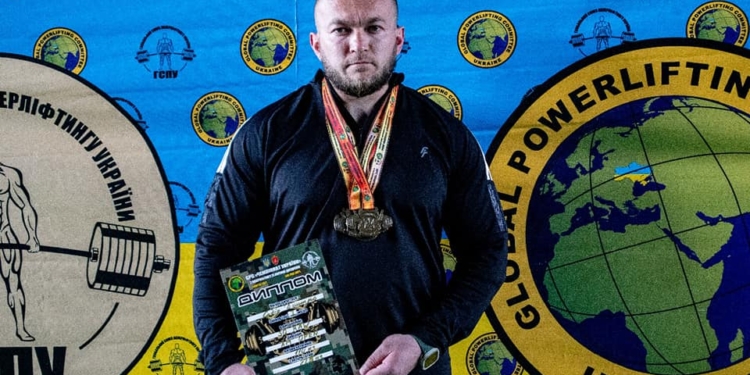 Три «золота» і одне «срібло»: нацгвардієць з Миколаєва знов здобув нагороди чемпіонату України з пауерліфтингу (ФОТО)