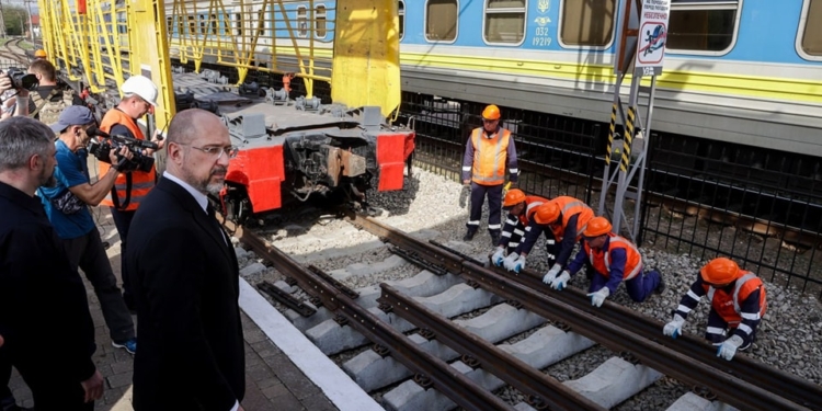 Україну єднають з Європою євроколією. Почали з Ужгорода (ФОТО)