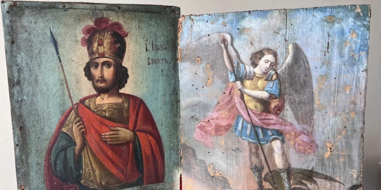 З Кропивницького в США намагалися переправити старовинні українські ікони (ФОТО)