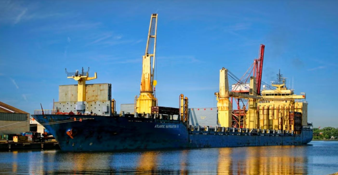 Німеччина затримала судно з російським ураном – його везли в США