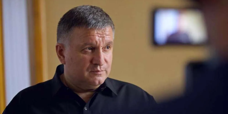 Золоті горішки Авакова. Ексміністр зайнявся прибутковим бізнесом