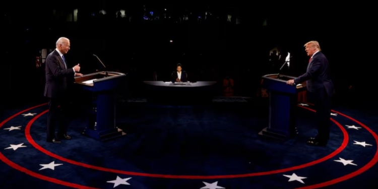Байден практично погодився на дебати з Трампом, Трамп пропонує почати з зали суду