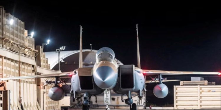 “Є дві відмінності” – аналітики порівнюють напад Ірану на Ізраїль та атаки Росії проти України 