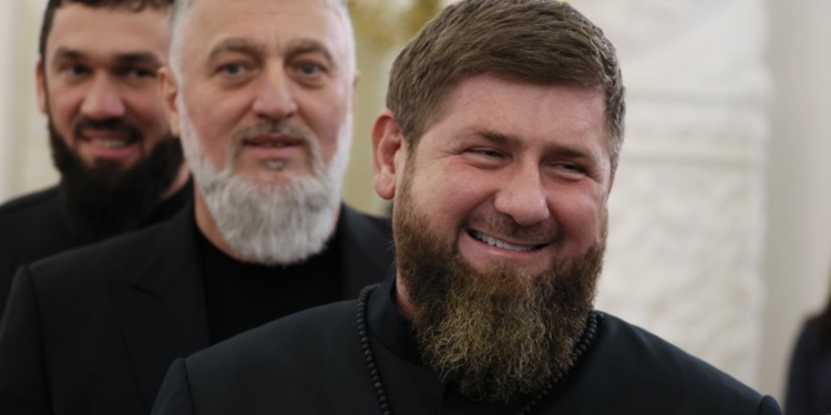 Кадиров невиліковний, Кремль почав операцію “Наступник падишаха” (ФОТО)