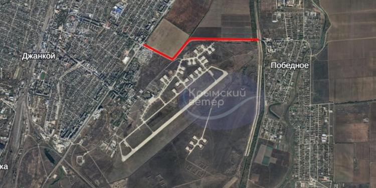 На аеродромі в Джанкої, який досі горить після вибухів, фіксували також пускові установки С-300/С-400