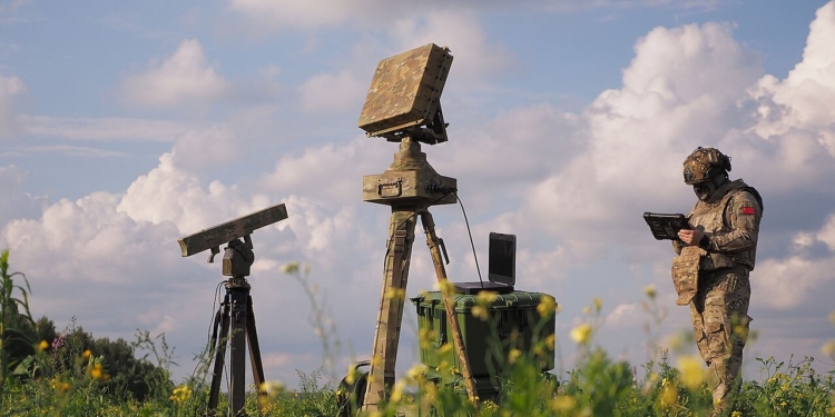 ГУР дроном знищили антидронову РЛС окупантів «Рєпєйнік» (ВІДЕО)