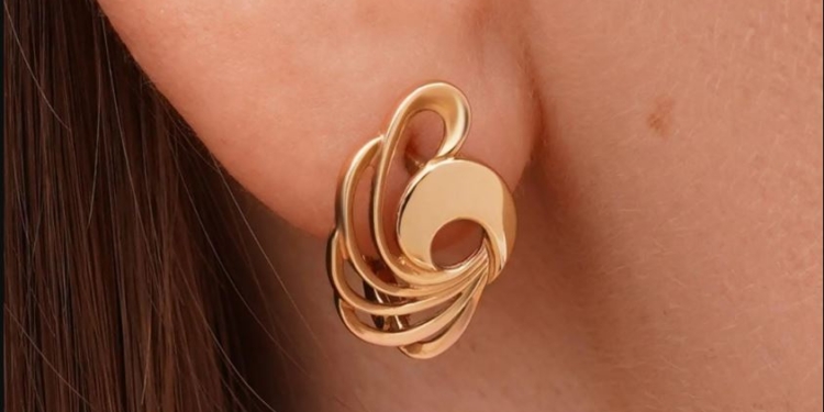 Найпопулярніші тренди у світі золотих сережок (ФОТО)