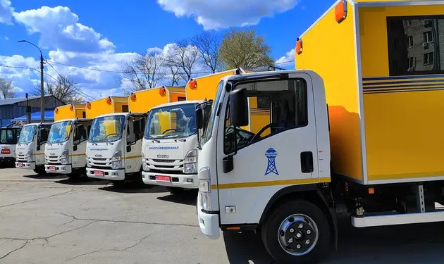 Миколаїв отримав 10 нових аварійно-ремонтних машин українського виробництва. І це хороший приклад (ФОТО)