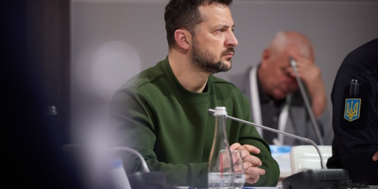 Сьогодні у Чернівцях Конгрес місцевих влад. Єрмак закликав регіони до солідарності з Миколаївщиною (ФОТО, ВІДЕО)