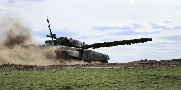 ЗСУ завдали ударів по 12 районах зосередження ворога, – Генштаб