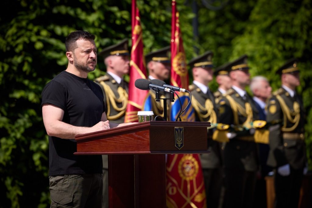 День морської піхоти: державні нагороди, прапор 66-му дивізіону миколаївської артбригади і відзнака «За мужність та відвагу» 1-му батальону 36-ї бригади (ФОТО) 1