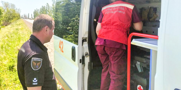 На Миколаївщині чоловік порізав собі вени шліфувальною машинкою (ФОТО)