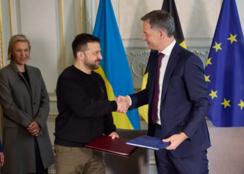 Сі Цзіньпін прибув до Угорщини – Орбан зустрічав його особисто (ФОТО)