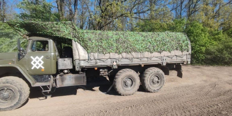 Російські загарбники засвітили на Харківщині техніку з особливим маркуванням (ФОТО)