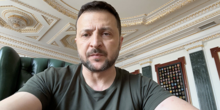 Війська на Харківщині другу добу ведуть контрударні дії, – Зеленський (ВІДЕО)