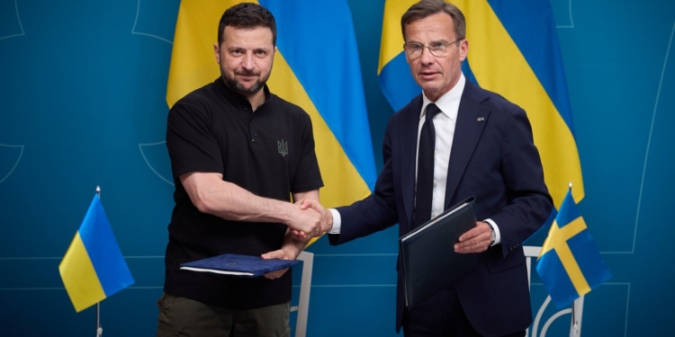 Зеленський підписав безпекову угоду з Швецією