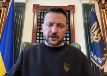 «Зараз усе більше стає наших результатів – ми знищуємо піхоту окупанта і техніку на Харківщині, збитий російський Су-25 на Донеччині» – звернення Зеленського (ВІДЕО)