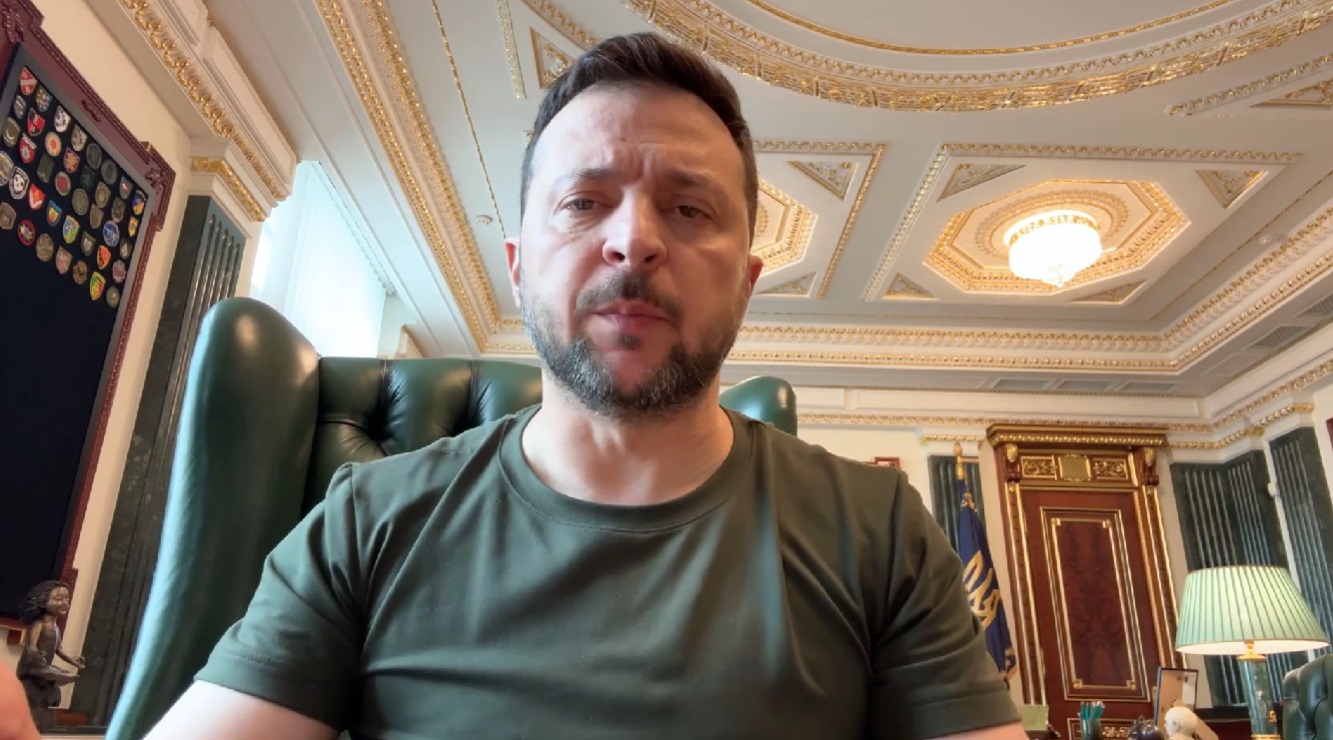 «Нашим Силам оборони та безпеки України вдалося частково стабілізувати ситуацію. Дякую кожному й кожній, хто зараз на позиціях» – звернення Зеленського (ВІДЕО)