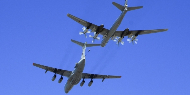 Росіяни зібрали на базі “Оленья” третину боєздатних Ту-95МС і Ту-22М3 (СУПУТНІКОВІ ЗНІМКИ)