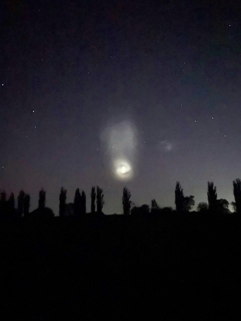 Над Україною бачили НЛО і ще щось дивне. Що це було насправді? (ФОТО) 16