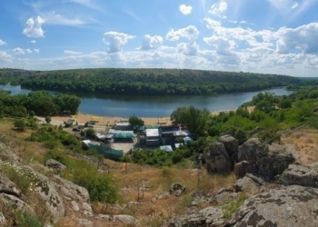 Пляжний сезон на Миколаївщині 2024 року можливий тільки на внутрішніх водоймах, море – під забороною