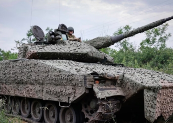 Швеція та Нідерланди закуповують бойову техніку для України